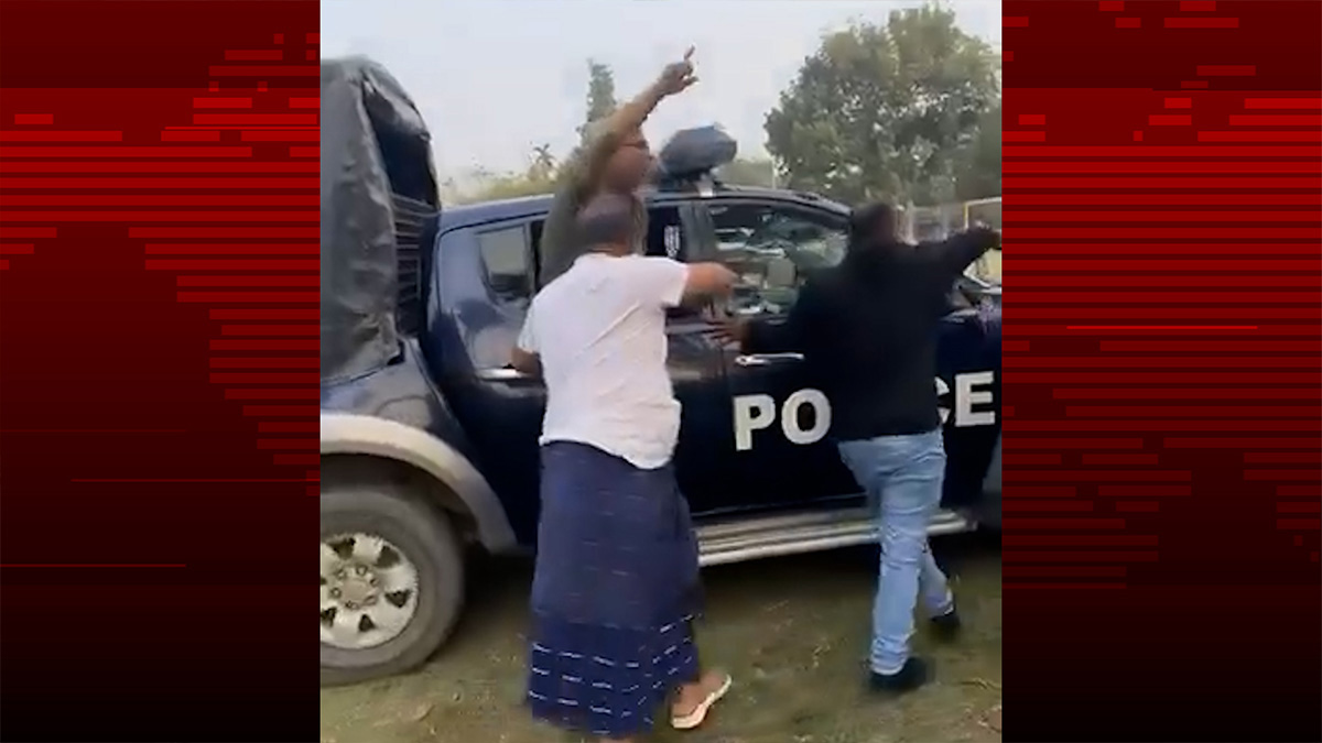 ‘জয় বাংলা’ স্লোগান দিয়ে পুলিশের থেকে ছিনিয়ে নেয়া সেই আ. লীগ নেতা গ্রেফতার