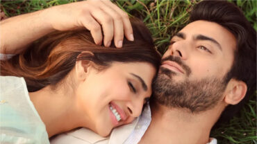 কাশ্মির হত্যাকাণ্ডের পর কী আছে ‘আবির গুলাল’র ভাগ্যে?