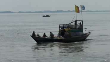 ভোলায় মিলছে না কাঙ্ক্ষিত ইলিশ, হতাশ জেলেরা