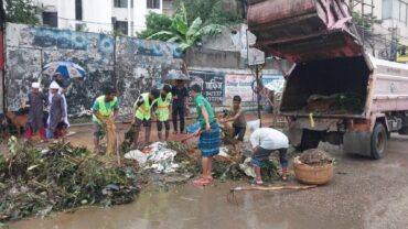 ১২ ঘণ্টার মধ্যে বর্জ্য অপসারণের ঘোষণা ডিএসসিসির