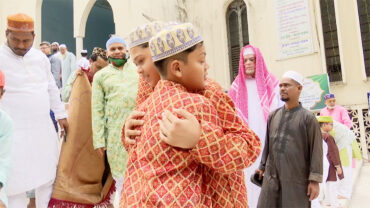 আজ পবিত্র ঈদুল আজহা, কখন কোথায় জামাত