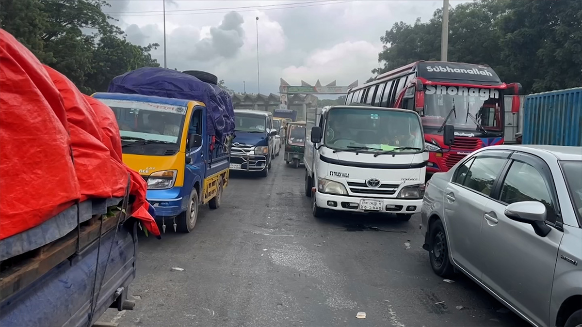 তীব্র যানজটের ছয় ঘণ্টা পর স্বাভাবিক ঢাকা-সিলেট মহাসড়ক
