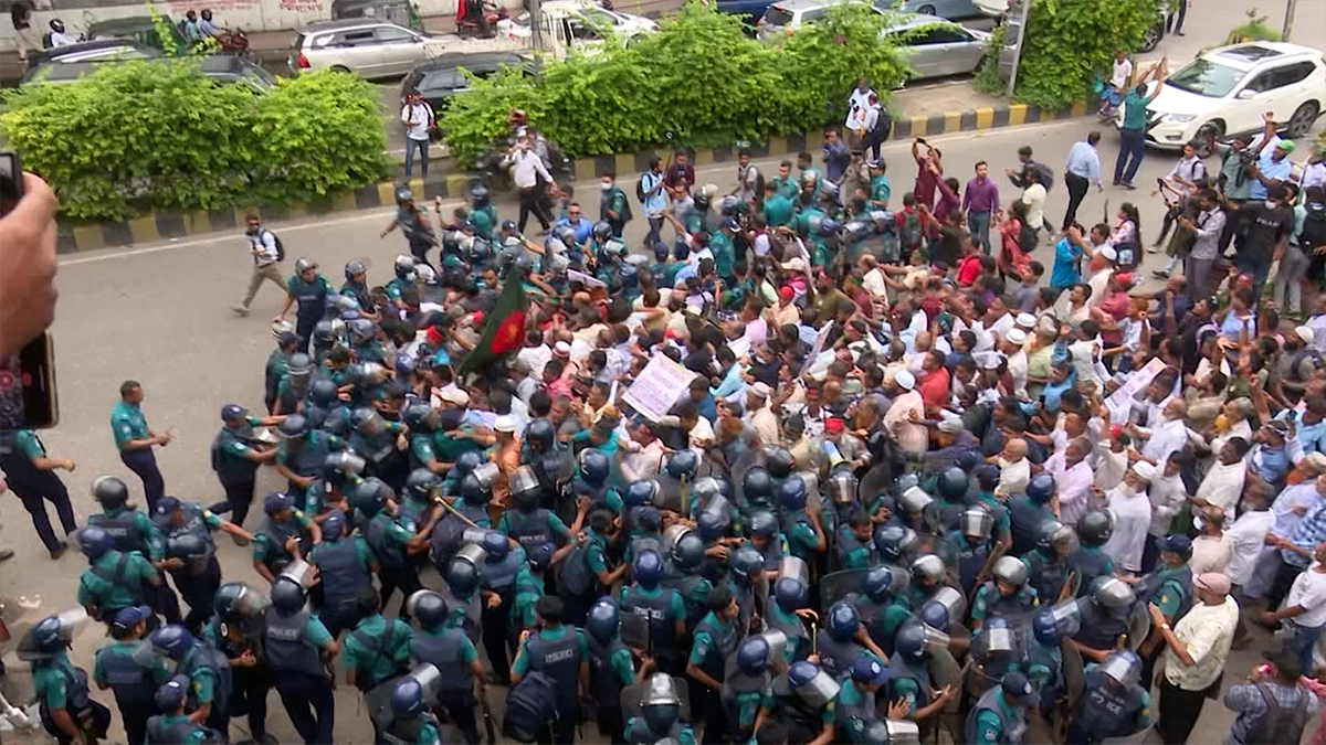 চাকরিচ্যুত বিডিআর সদস্যদের আন্দোলন স্থগিত