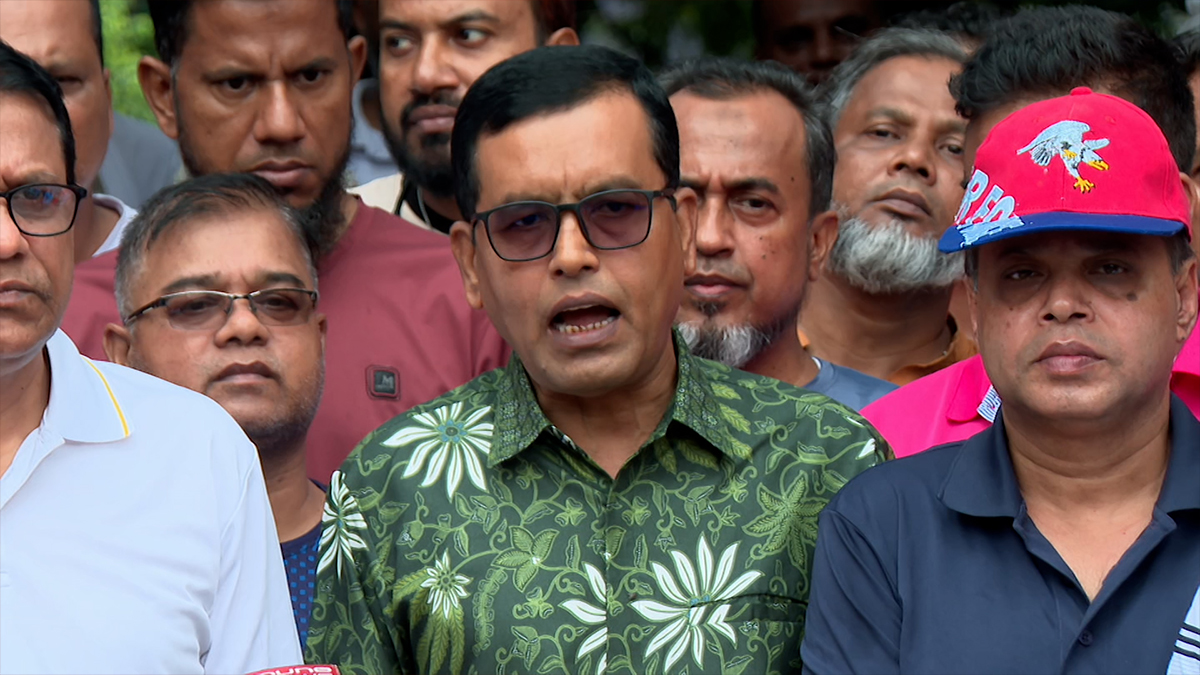 ডেঙ্গু প্রতিরোধে নগরবাসীকে সচেতন হওয়ার আহ্বান ডিএসসিসি প্রশাসকের