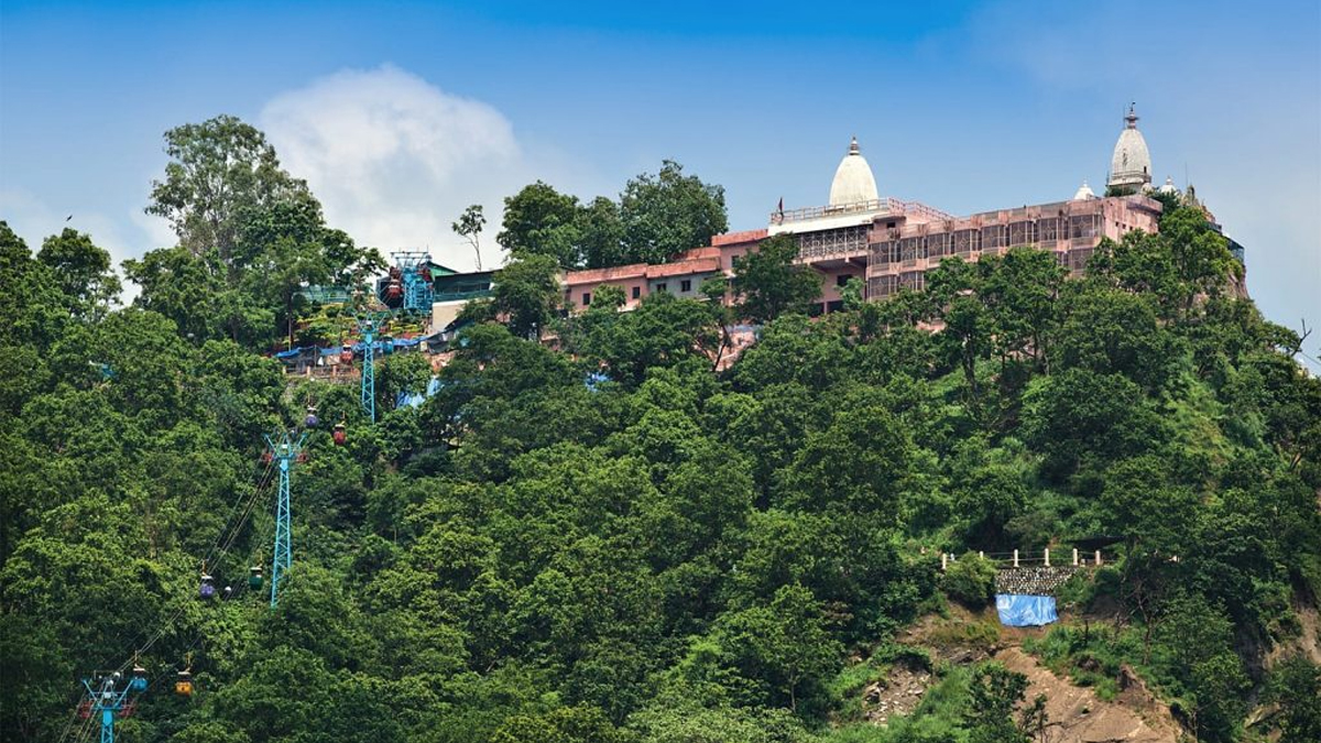 ভারতে মন্দিরে পদদলীত হয়ে ৭ জনের মৃত্যু, আহত বহু