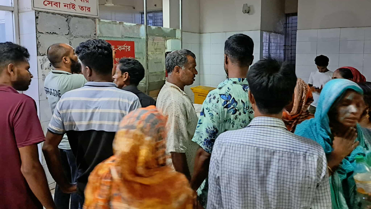 শেরপুরে মাইক্রোবাসের ধাক্কায় ৩ শিক্ষার্থী নিহত