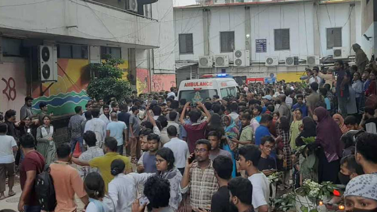 মাইলস্টোনে আহতদের সেবায় বেসরকারি হাসপাতাল অপারগ হলে জাতীয় বার্ন ও ঢামেকে পাঠানোর পরামর্শ