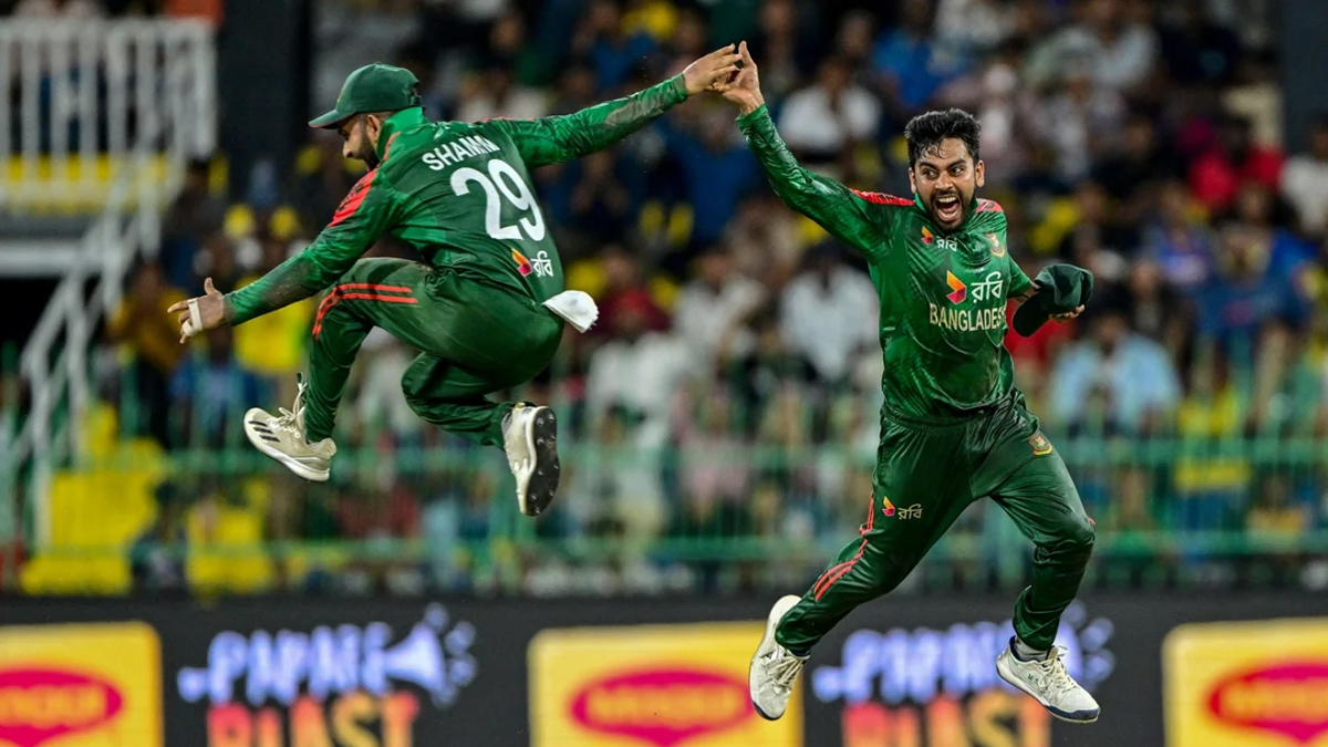 শ্বাসরুদ্ধকর ম্যাচে লঙ্কানদের হার, সিরিজে সমতায় বাংলাদেশ