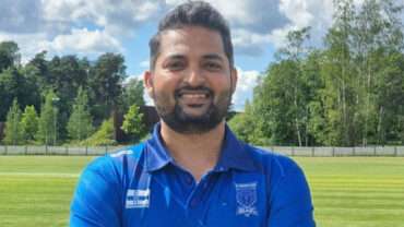 ৮ বলে ৫ উইকেট নিয়ে বিশ্বরেকর্ড গড়লেন মহেশ