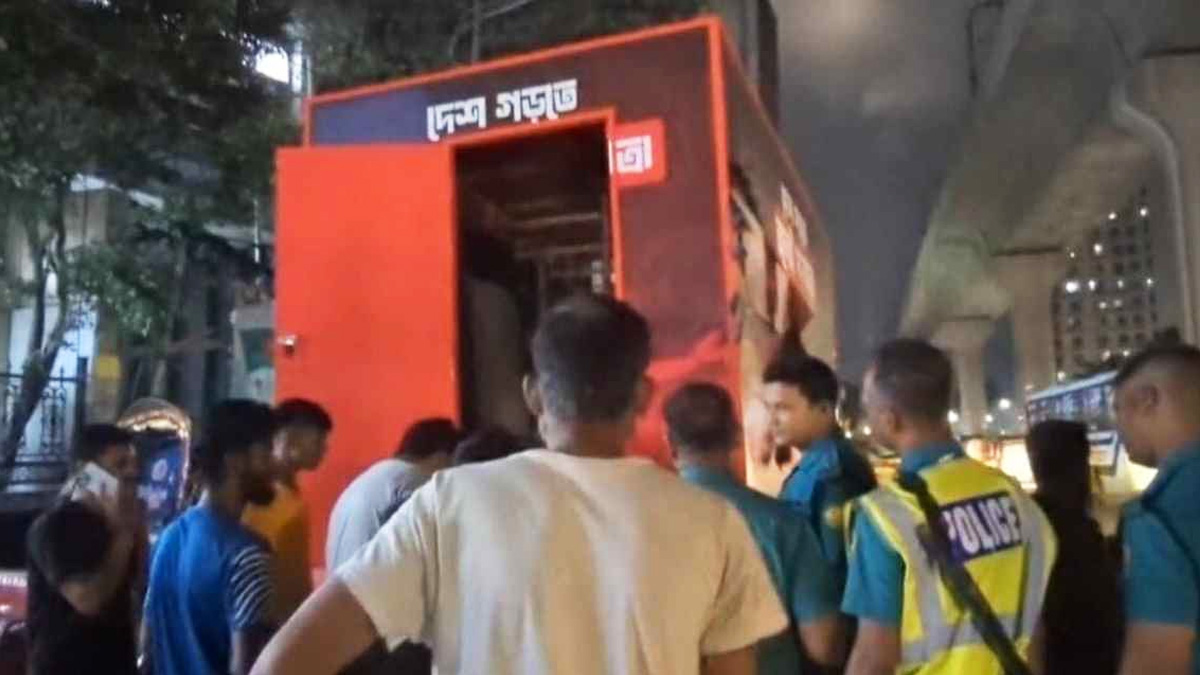 এনসিপি কার্যালয়ের সামনে আবারও ককটেল বিস্ফোরণ