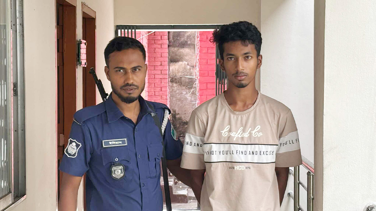 সাতক্ষীরা প্রেসক্লাবে সাংবাদিকদের ওপর হামলার ঘটনায় মামলা, গ্রেফতার ১