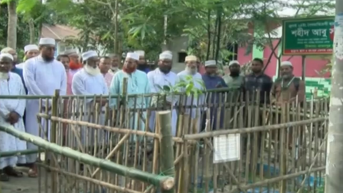 আবু সাঈদের কবর জিয়ারত করলেন রংপুরের জামায়াত নেতাকর্মীরা