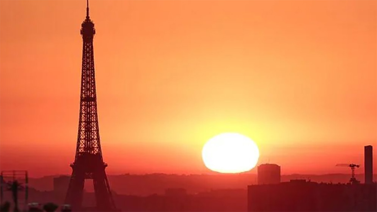 প্যারিসে আইফেল টাওয়ার বন্ধ, রেড অ্যালার্ট জারি