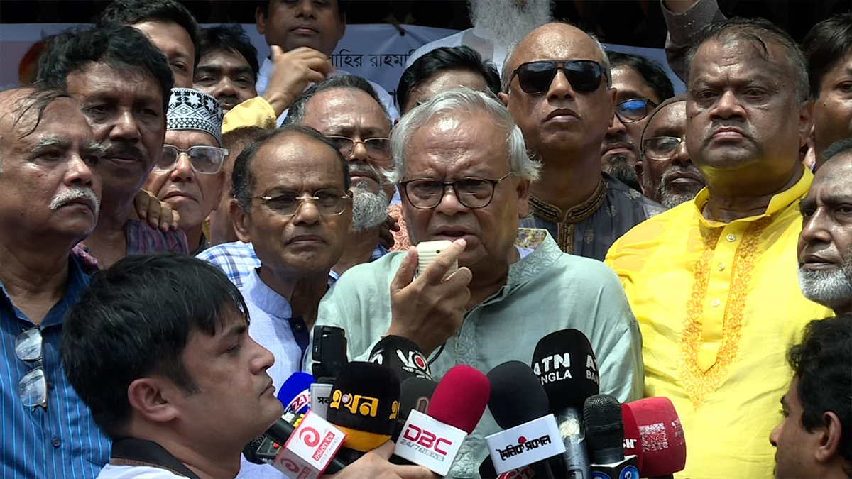 সংস্কারের নামে জনগণকে বিভ্রান্ত না করে দ্রুত নির্বাচনের দাবি রিজভীর