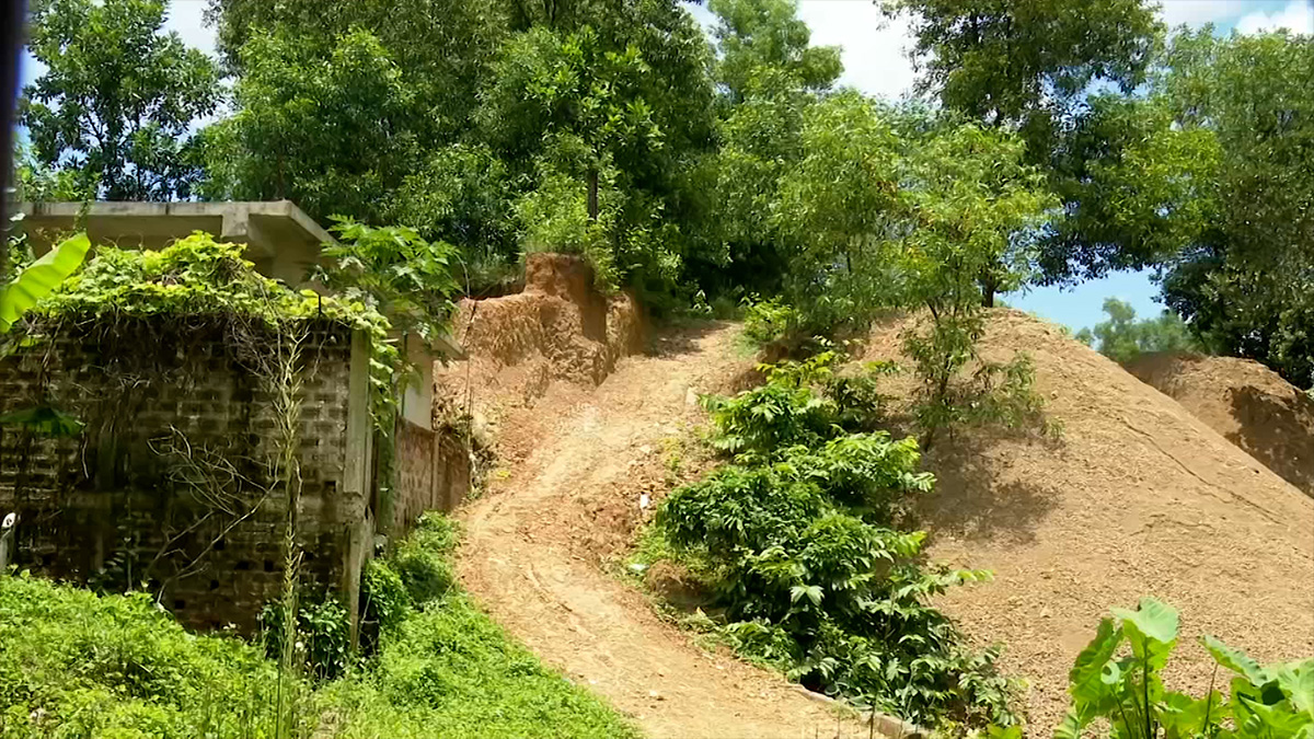 সিলেটে চলছে টিলা কাটার মহোৎসব, আশ্বাসেই দায় সারছে প্রশাসন