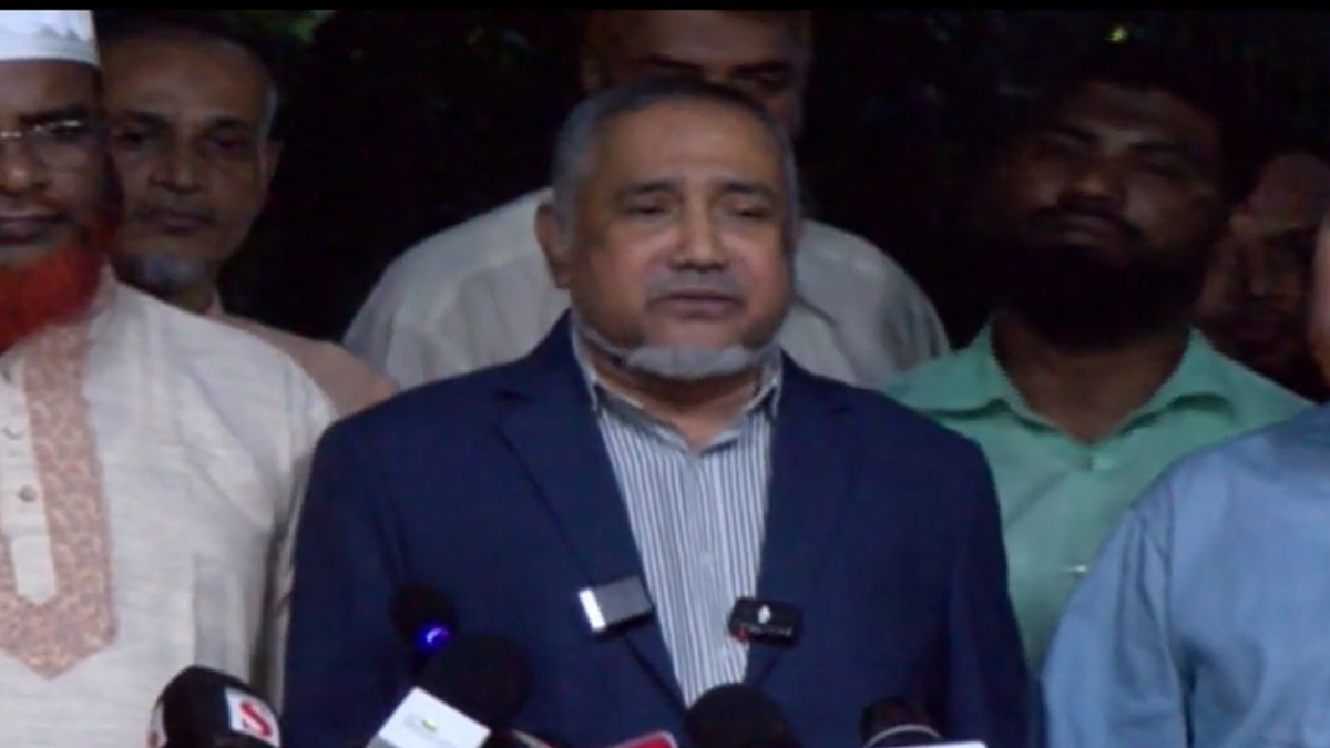 প্রধান উপদেষ্টার সাথে জামায়াতের বৈঠক, বর্তমান পরিস্থিতিতে সুষ্ঠু ভোট নিয়ে শঙ্কা