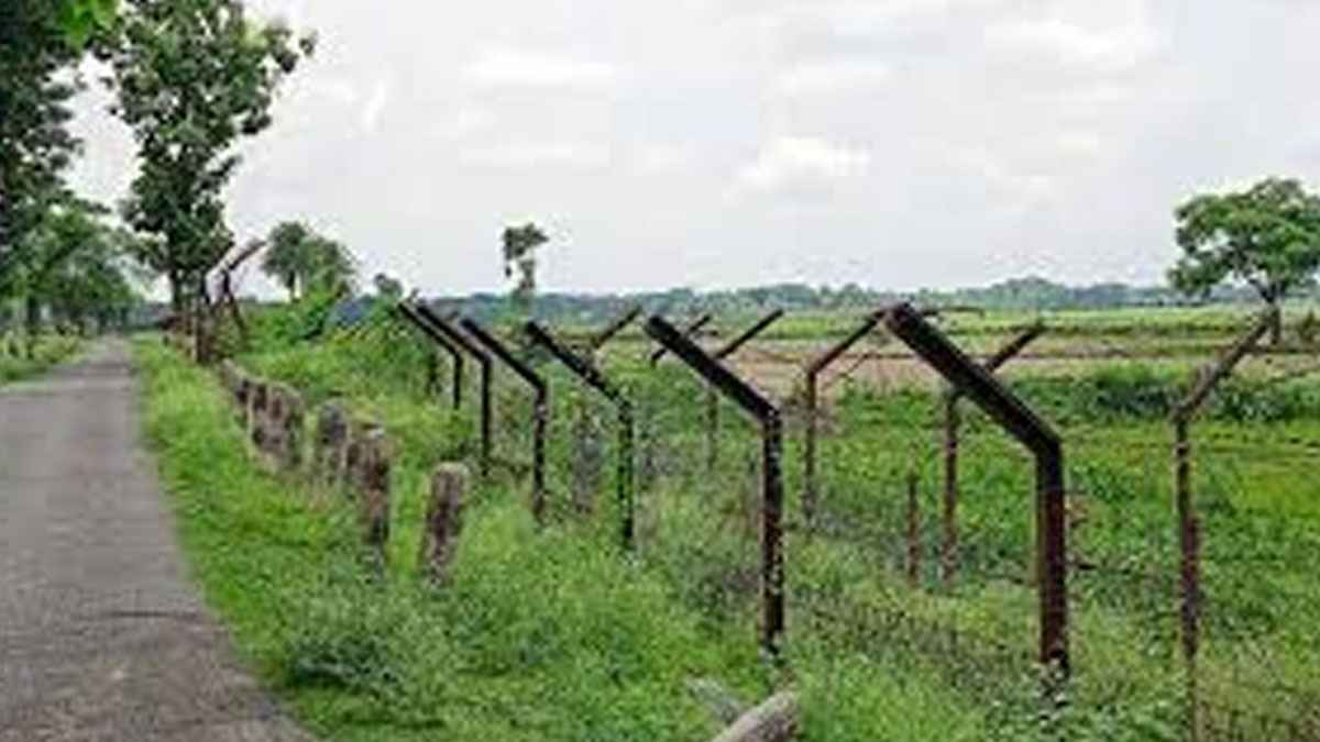 তেঁতুলিয়ায় সীমান্ত দিয়ে ভারতে যাওয়ার চেষ্টায় ১১ নারী আটক