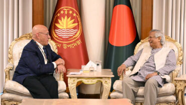 মিয়ানমার পরিস্থিতি নিয়ে জাতিসংঘের দূতের সঙ্গে প্রধান উপদেষ্টার বৈঠক