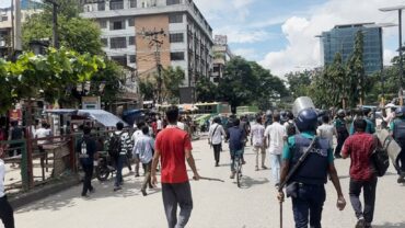 ঢাকা কলেজ ও সিটি কলেজ শিক্ষার্থীদের মধ্যে সংঘর্ষ, আহত ৩