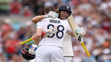 ইংল্যান্ডের চাই ৩৫ রান, ভারতের ৪ উইকেট