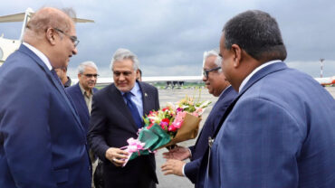 দুই দিনের সফরে ঢাকায় পাকিস্তানের উপ-প্রধানমন্ত্রী ইসহাক দার