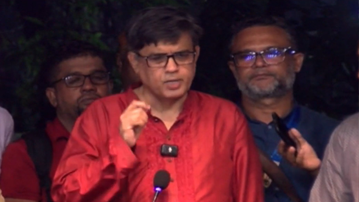 প্রধান উপদেষ্টার ঘোষিত সময়ে নির্বাচন হবে, বিকল্প ভাবা দেশের জন্য বিপজ্জনক: প্রেস সচিব