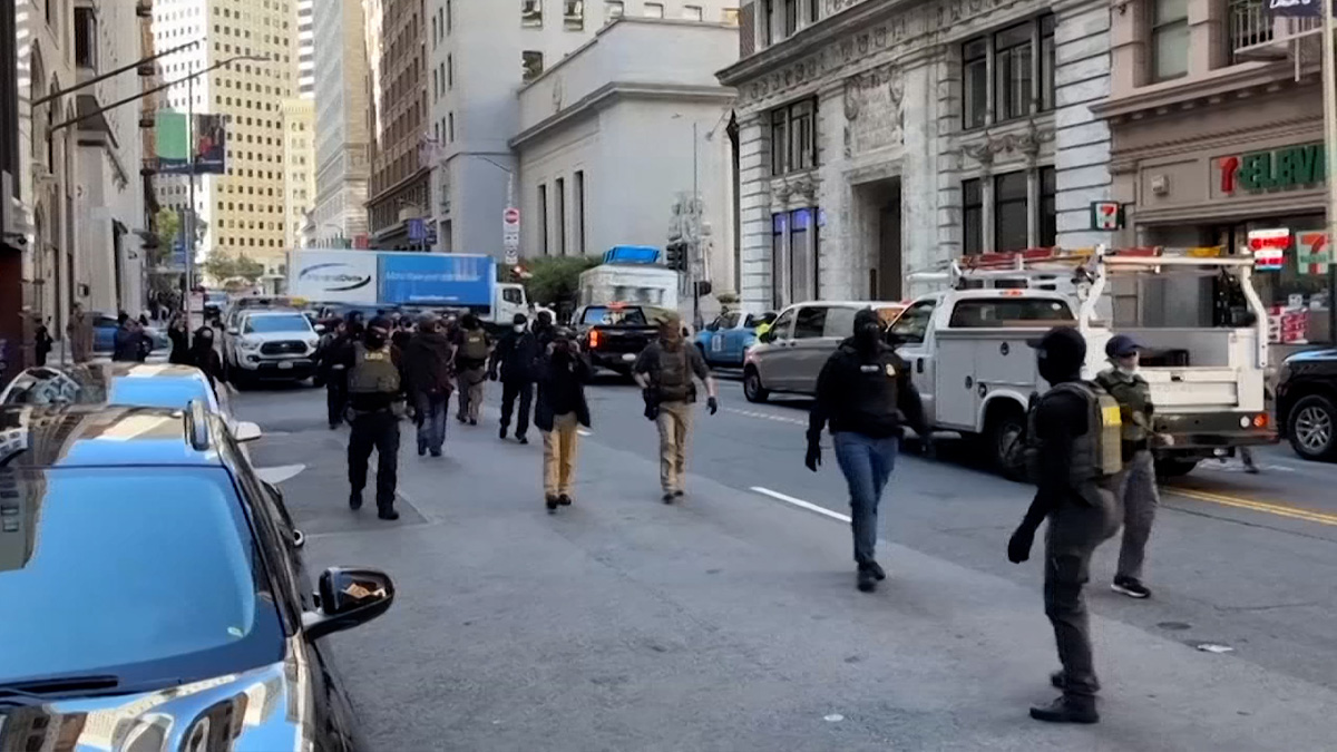 ট্রাম্পের কঠোর নীতিতে প্রথমবারের মতো কমেছে অভিবাসীর সংখ্যা