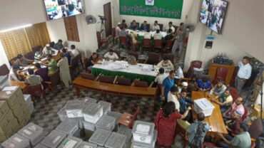 জাকসু নির্বাচন: ২১টি হলের মধ্যে ১৮টিতে কেন্দ্রীয় সংসদের ভোট গণনা শেষ
