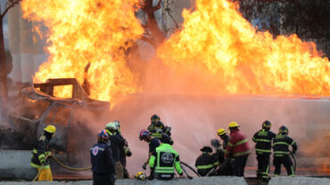 মেক্সিকোর রাজধানীতে গ্যাস পরিবহনকারী ট্রাকে বিস্ফোরণ, নিহত ৩