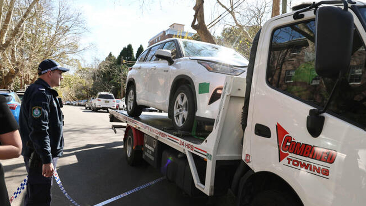 সিডনিতে রুশ কনস্যুলেটে গাড়ির ধাক্কা, আটক চালক