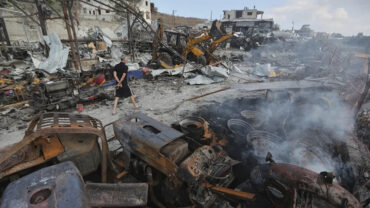 লেবাননে ইসরায়েলি বোমা হামলা